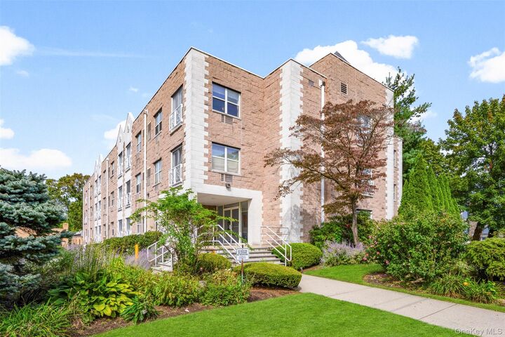 501 N Barry Avenue 3M  Mamaroneck NY 10543 photo