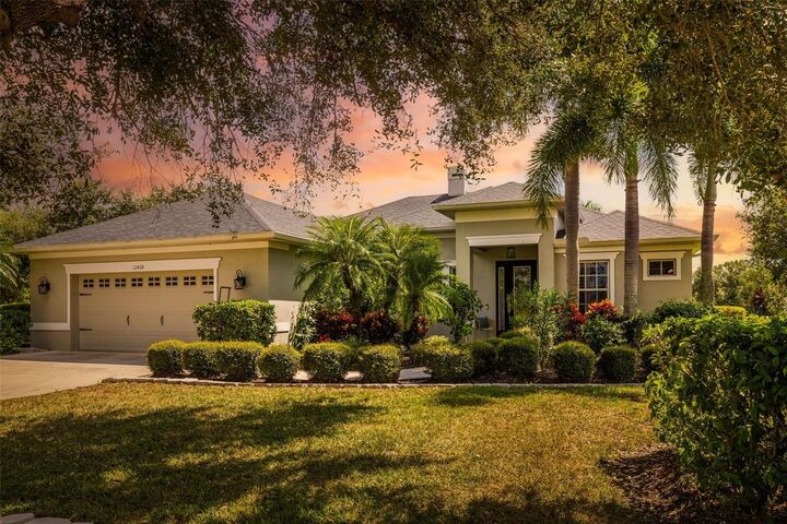 12428 Aster Avenue  Bradenton FL 34212 photo