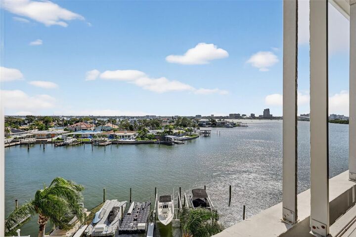 Property Photo:  31 Island Way 408  FL 33767 