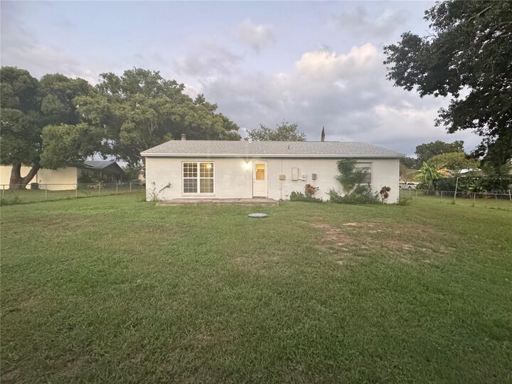 Property Photo:  7410 Orangeview Circle  FL 33810