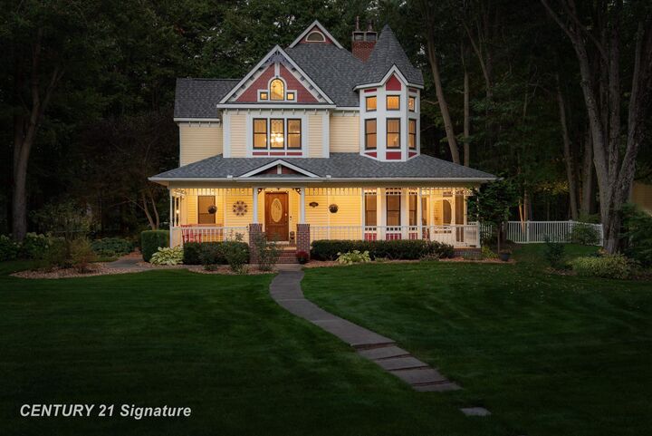Property Photo:  2586 Hummingbird Pass  MI 48642 