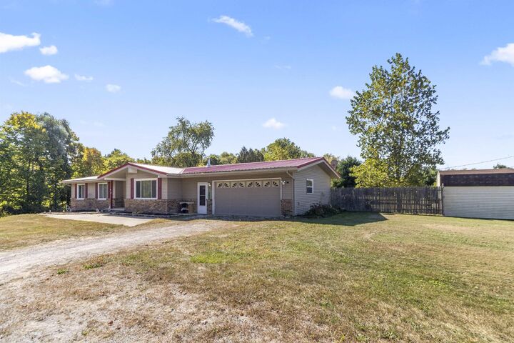 Property Photo:  8135 State Road  MI 48059 