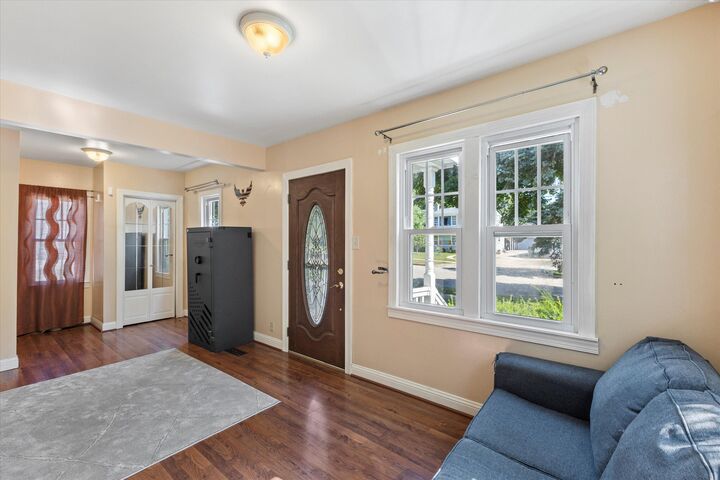 Property Photo:  3735 S 91st St  WI 53228 