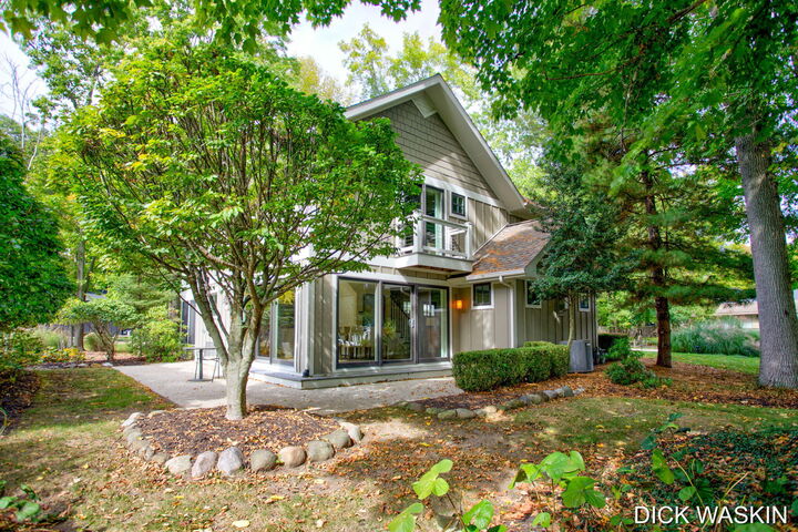 Property Photo:  3056 Lakeside Drive  MI 49406 