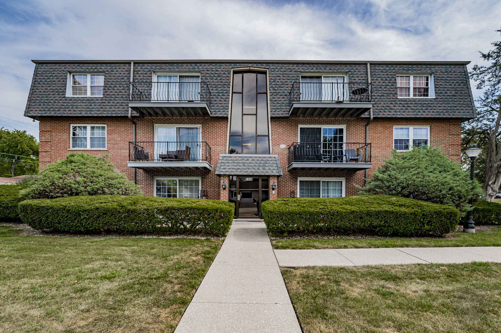 Property Photo:  1140 64th Street 6  IL 60525 