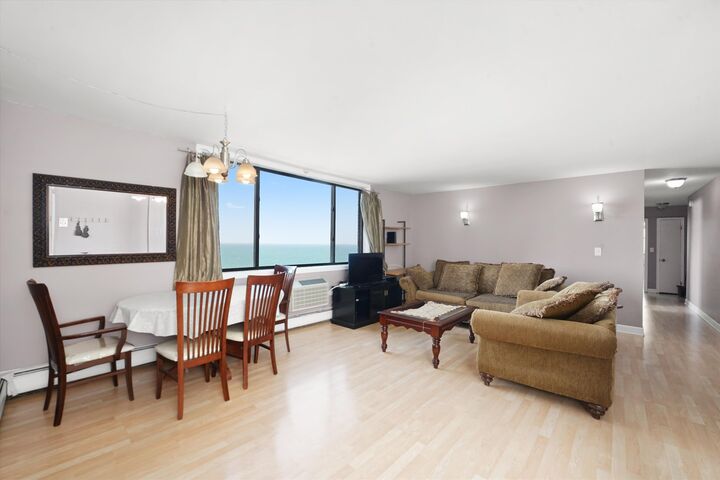 Property Photo:  6325 N Sheridan Road 802  IL 60660 