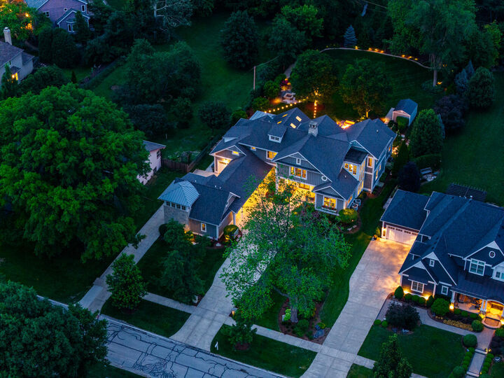 Property Photo:  1308 N Wright Street  IL 60563