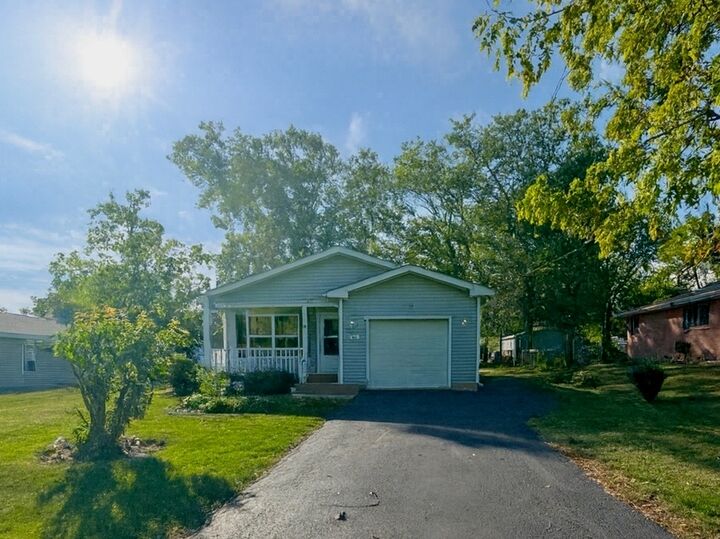 42 N Farnsworth Avenue  Aurora IL 60505 photo