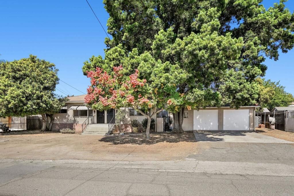 Property Photo:  8122 8124 Lincoln Street  CA 91945 