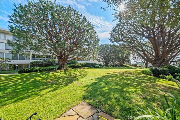 Property Photo:  32679 Seagate H  CA 90275 