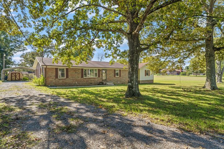 Property Photo: 499 Ridgewood Dr TN 37355