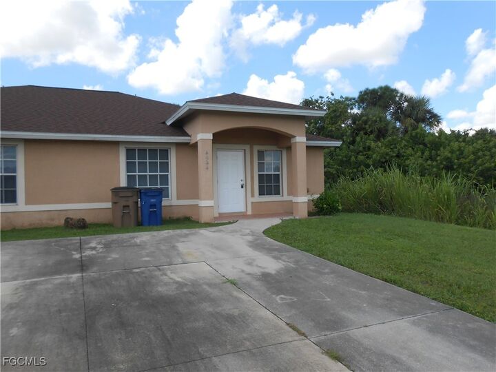 Property Photo:  4944 Golfview Boulevard  FL 33973 