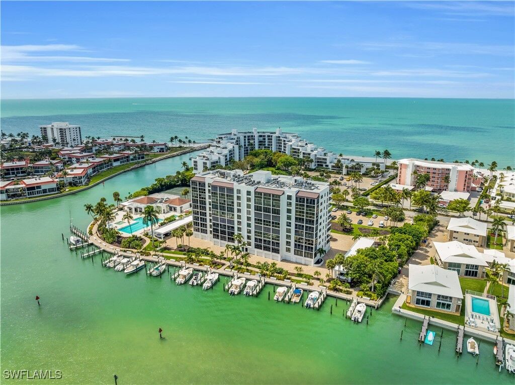 Property Photo:  2400 Gulf Shore Boulevard N 804  FL 34103 