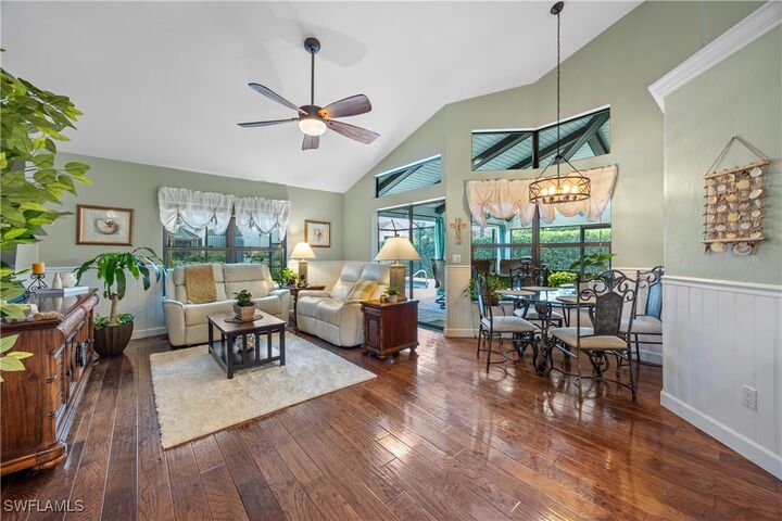 Property Photo:  520 Raven Way  FL 34110 