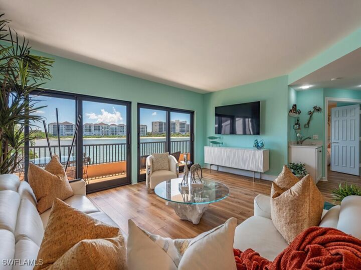 Property Photo:  421 La Peninsula Boulevard 421  FL 34113 