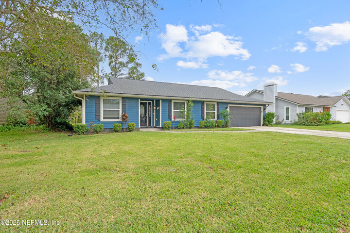 Property Photo: 4252 Pilgrim Way FL 32257