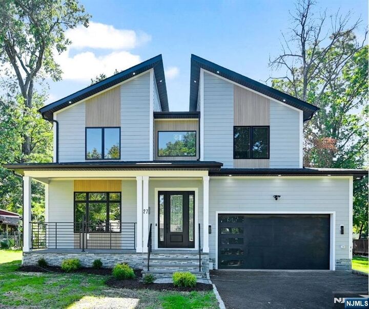27 Mounthaven Drive  Livingston NJ 07039 photo
