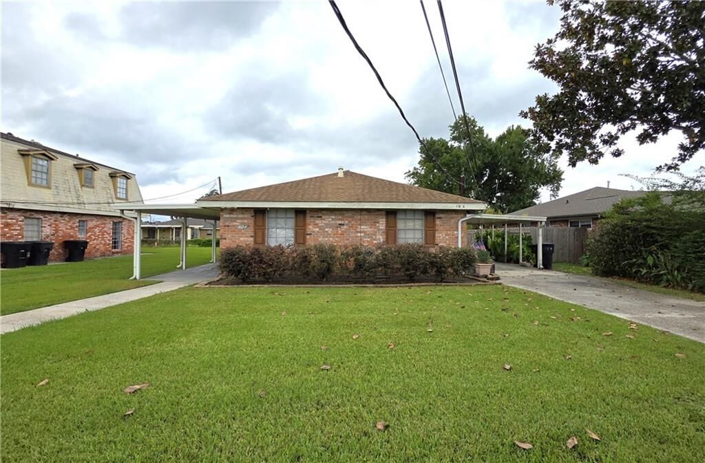 Property Photo: 110 (A & B) Lambda Street LA 70037