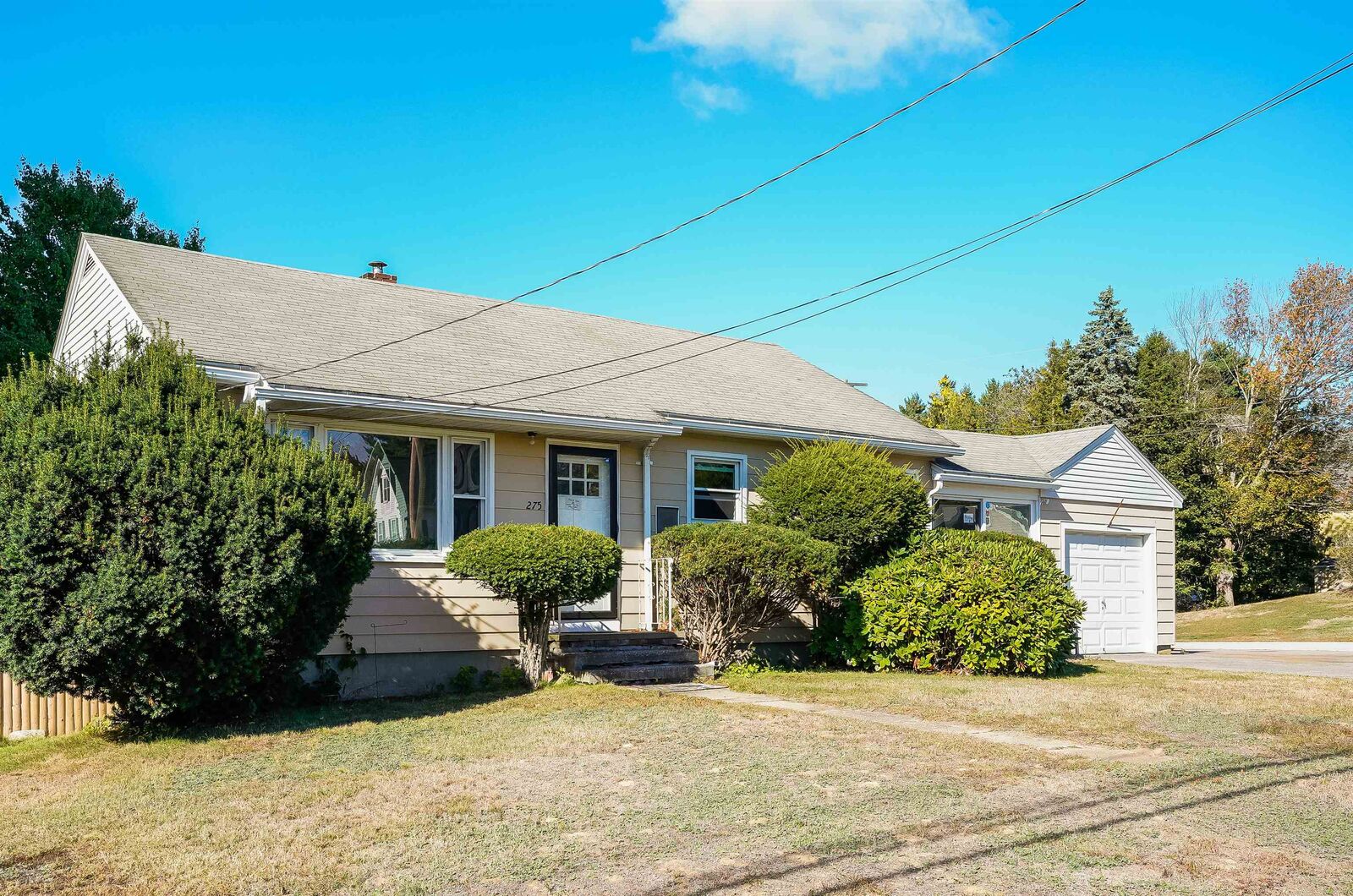 Property Photo:  275 S Mammoth Road  NH 03109 