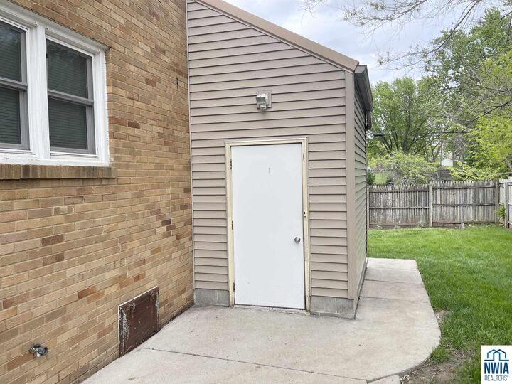 Property Photo: 2909 Ridge Avenue IA 51106