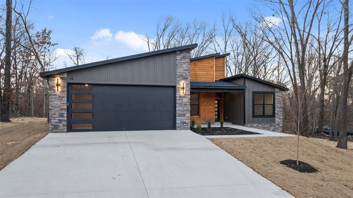 Property Photo: 13 Coylton Lane AR 72715