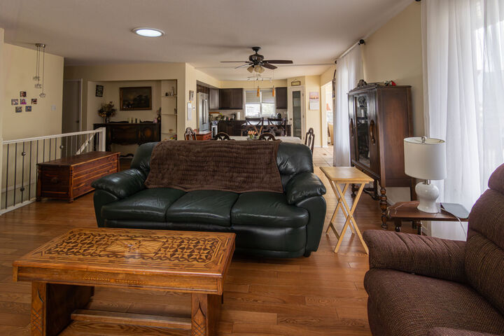 Property Photo: 2455 5th Avenue NE BC V1E 1Y9