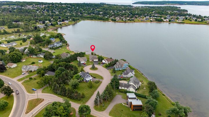 Property Photo:  5 Chelsea Lane  PE C1B 0J1 