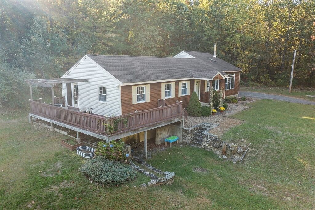 Property Photo:  1249 Richardson Rd  MA 01431 