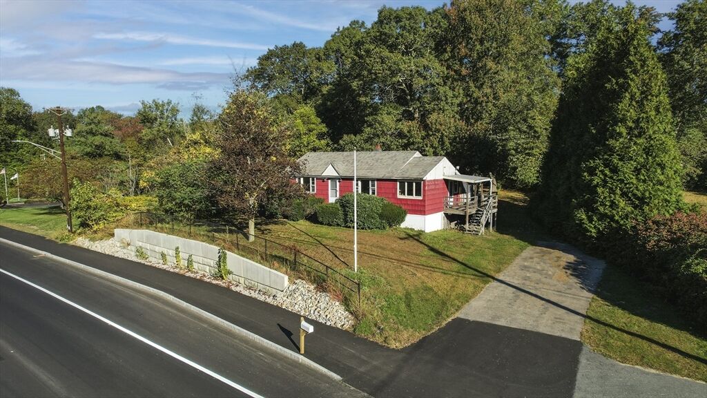 Property Photo: 155 Southbridge Rd MA 01537