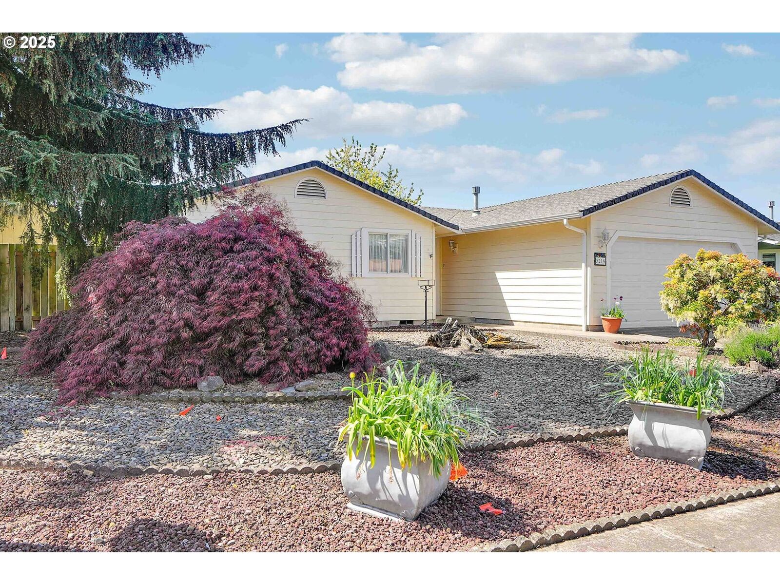Property Photo: 5219 Lacey Ct N OR 97303