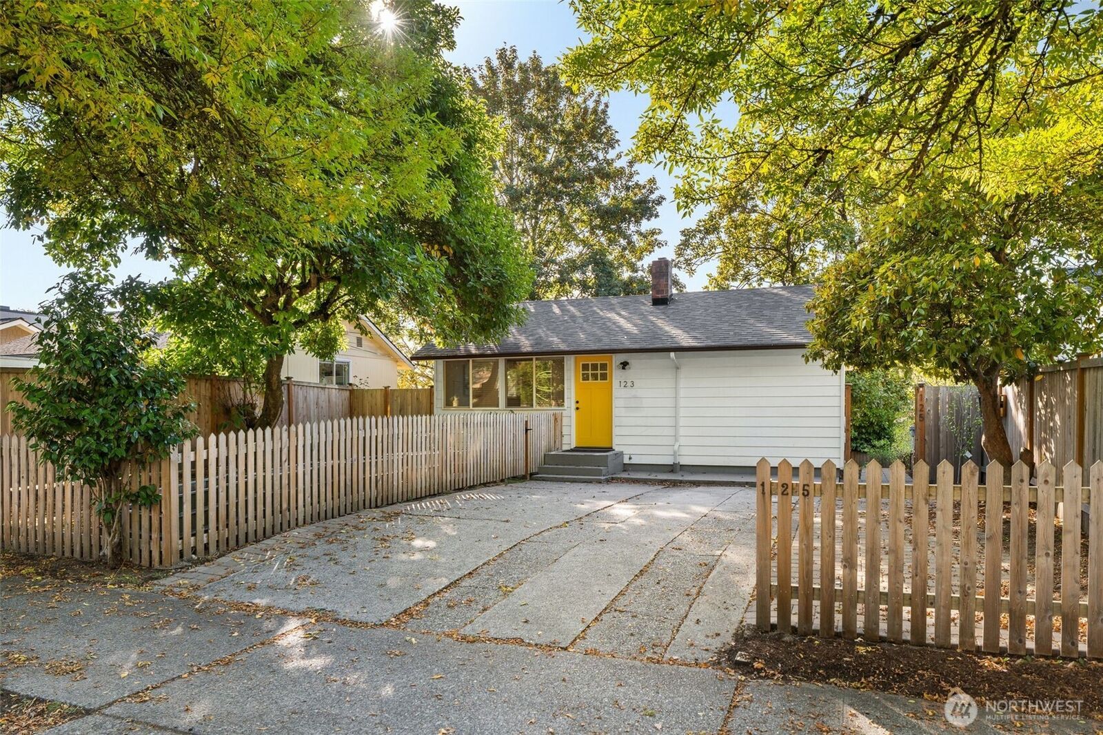 Property Photo:  123  Martin Luther King Jr Way A  WA 98122 