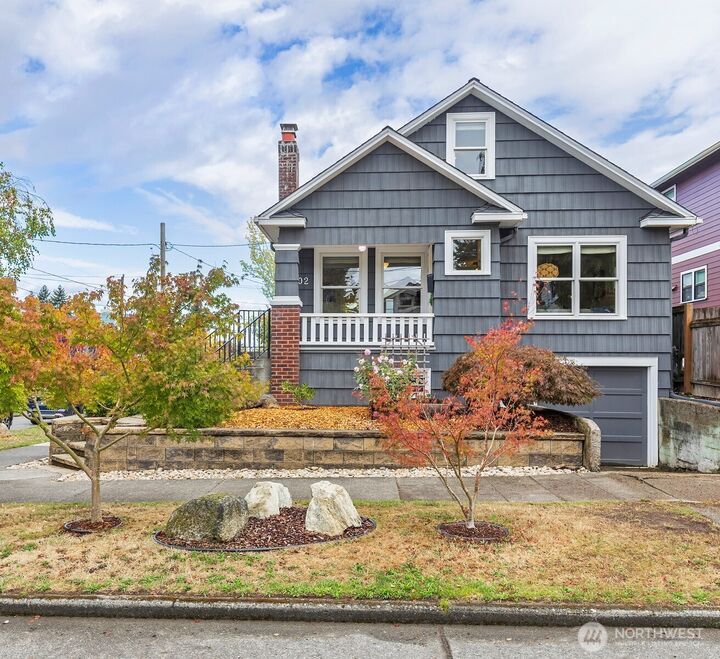 Property Photo:  102 NE 60th Street  WA 98115 