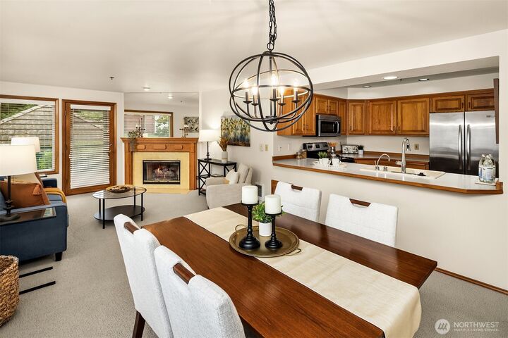 Property Photo:  609  7th Avenue N B204  WA 98020 