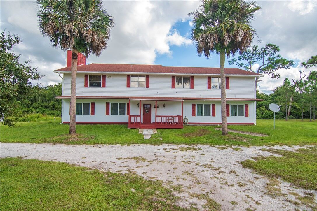 Property Photo:  5675 Sunshine Avenue  FL 34972 