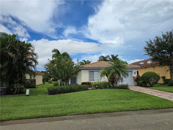 Property Photo:  5567 55th Terrace  FL 32967 