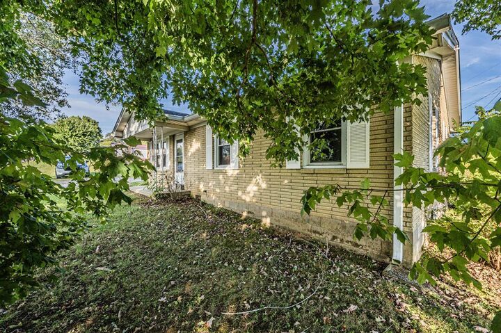 Property Photo:  2694 Roseville Road  KY 42141 