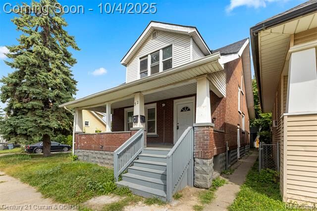 Property Photo: 32 W Woodward Street MI 48229