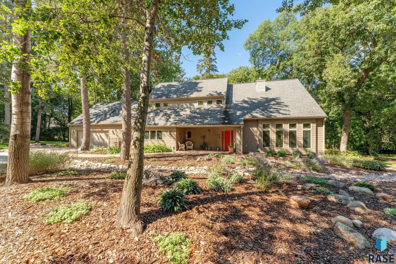 Property Photo:  4205 S Pine Cone Pl  SD 57105 