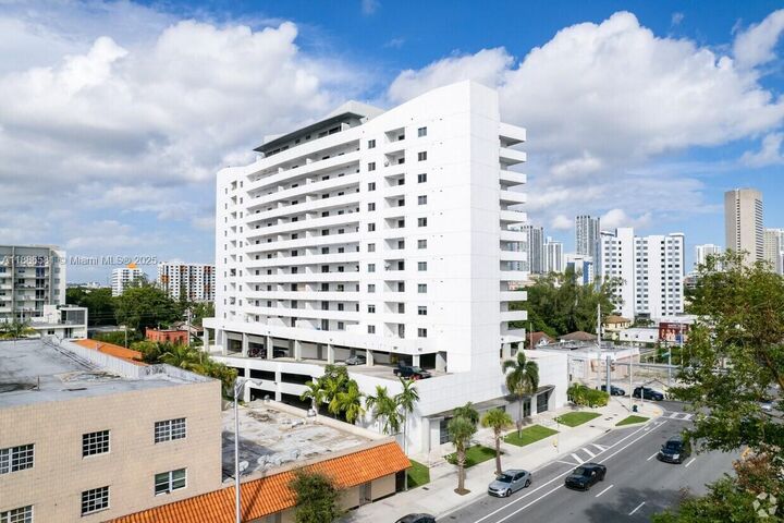 36 NW 6th Ave Ts-9  Miami FL 33128 photo