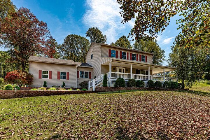 Property Photo:  8616 E County Road 650  IN 47031 