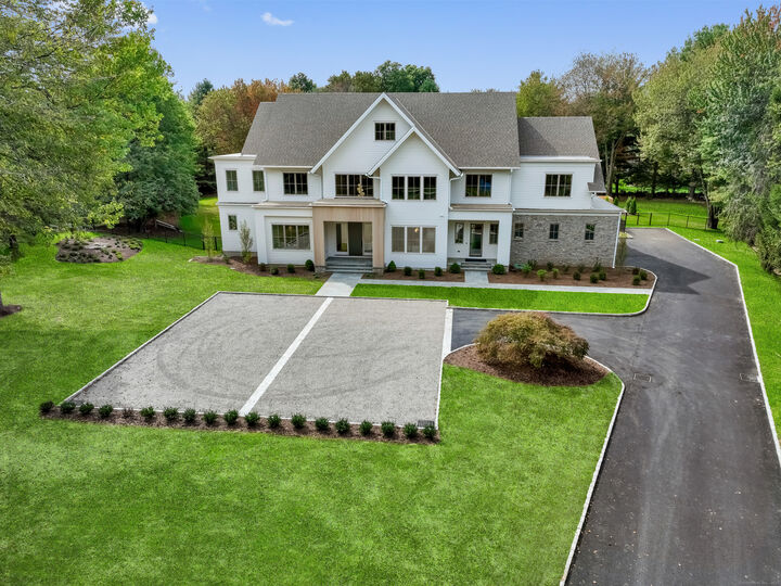 Property Photo:  7 Roshab Lane  CT 06880 