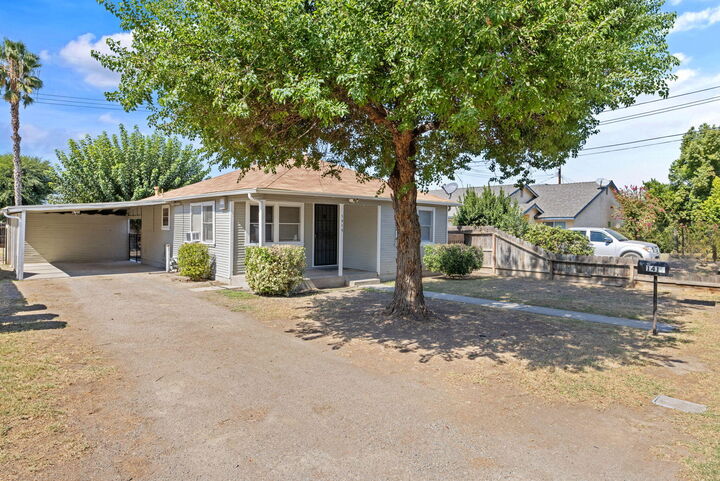 1419 S Crowe Street  Visalia CA 93277 photo