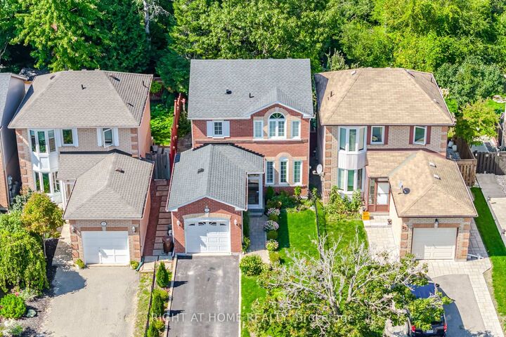 27 Lasby Lane  Halton Hills ON L7J 2W9 photo