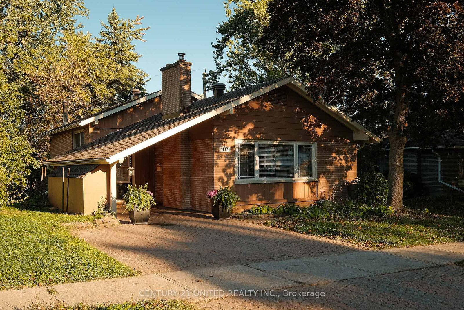 Photo de la propriété:  1518 Westbrook Drive  ON K9J 7V4 
