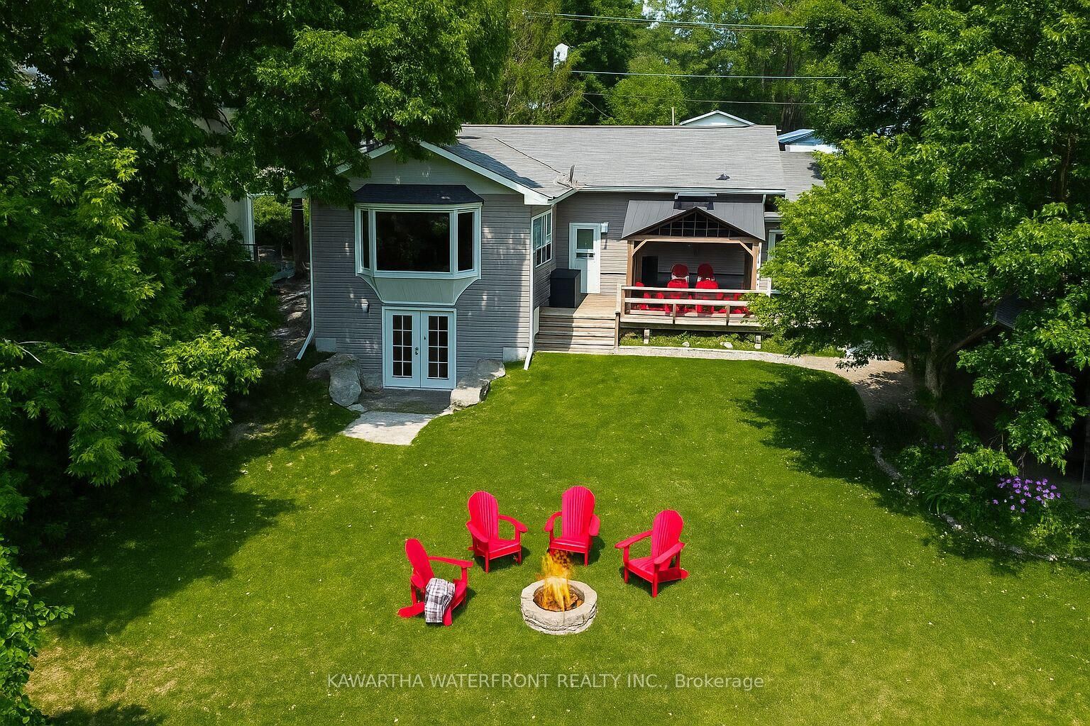 Property Photo:  47 North Water Street  ON K0M 1K0