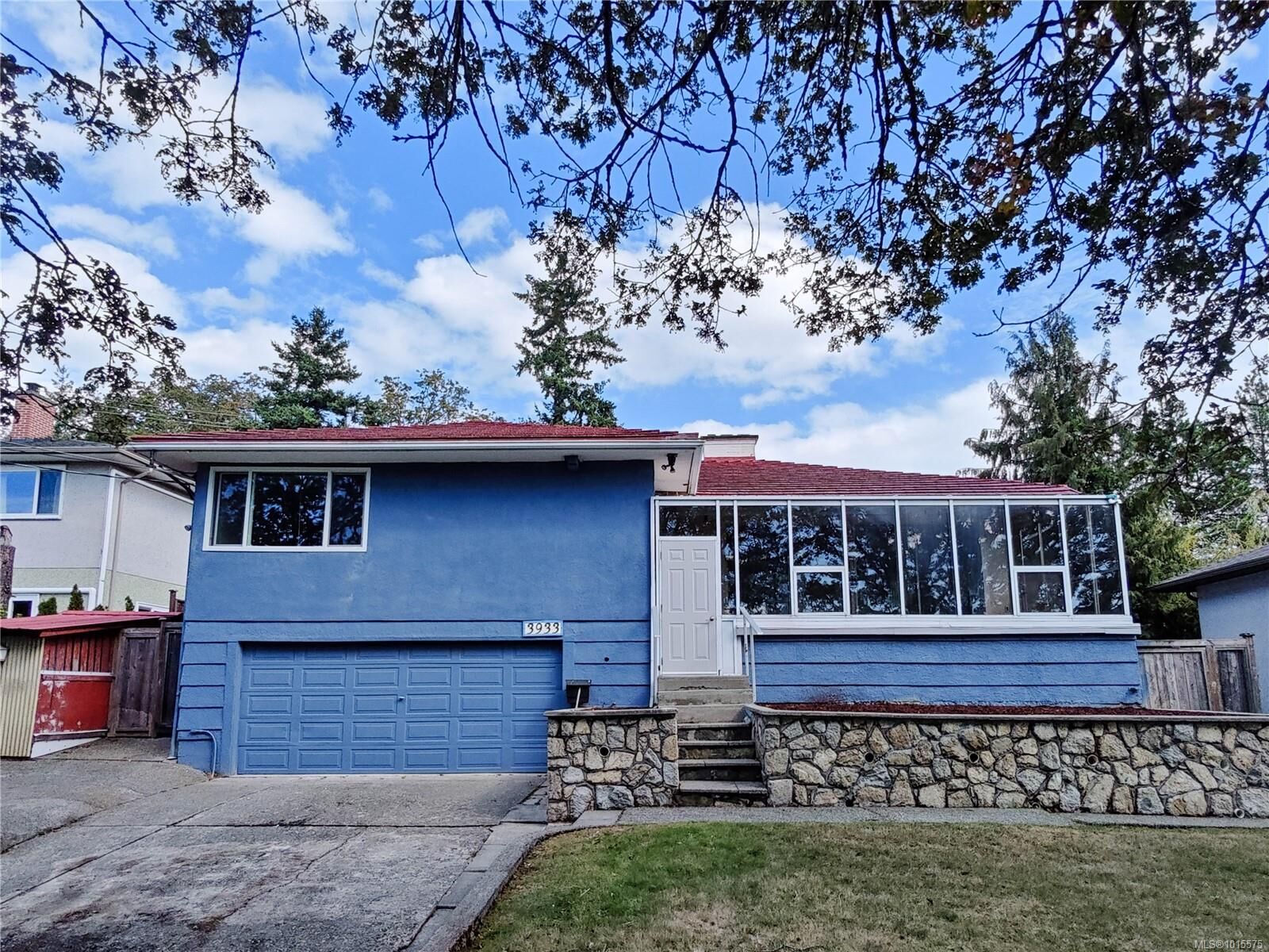 Property Photo:  3933 Saanich Rd  BC V8X 1Y7