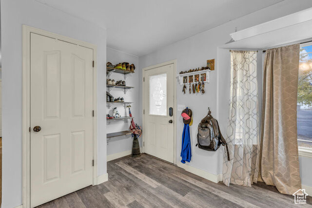 Property Photo:  865 E 980 N  UT 84074 