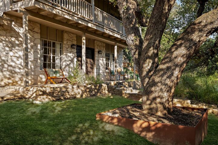 3908 Knollwood Drive  Austin TX 78731 photo