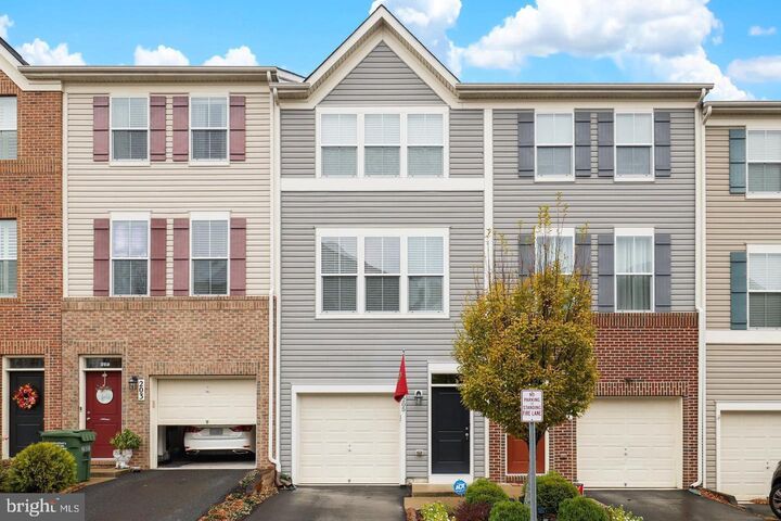 205 Woodstream Circle 2984  Stafford VA 22556 photo