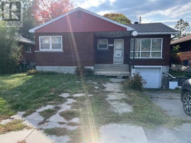 Property Photo: 1274 Woodroffe Avenue ON K2C 2T6